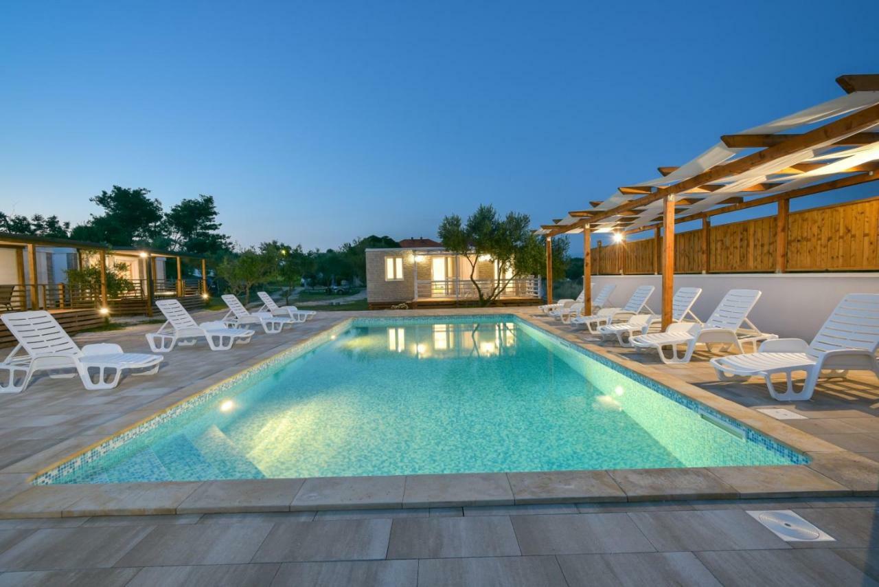 Bungalov Medanic - Private Pool Privlaka  Exterior foto